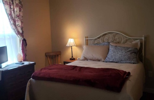Livingston House | Seven Sisters Home Away from Home