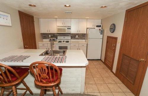 Seven Springs Apartment | Seven Springs Meadowridge 2 Bedroom Standard Condo with Mountain Views condo