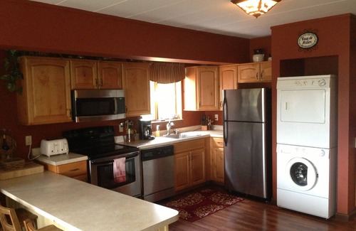 Seven Springs Condo | Seven Springs Mountain Villa Condo. Sleeps 6, 2 bedrooms and 2 full baths