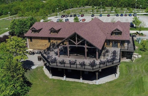 Seven Springs Condo | Seven Springs ski in/out loft