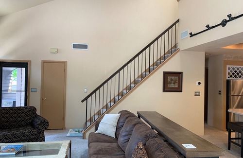 Seven Springs House | Seven Springs Townhome w/Pool, Private Hot Tub & Ping Pong Table