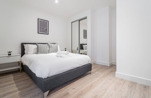 Barnt Green Apartment | SevenStays Residences Solihull - NEC / Airport
