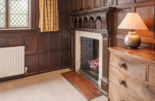 Severn Stoke House | Severn End - 15th Century Manor House!