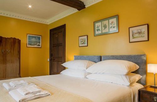 Severn Stoke House | Severn End - 15th Century Manor House!