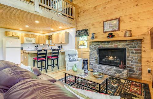Gatlinburg - Pigeon Forge House | Sevierville Woods Retreat Cabin with Mtn View