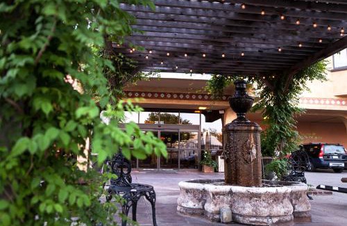 Southmoreland Hotel | Seville Plaza Hotel, Trademark Collection by Wyndham