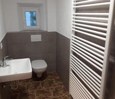 Grossrohrsdorf Apartment | Seyfarthrooms - Monteurwohnung Großröhrsdorf 4 - zentrale Lage, gute Anbindung, ideal für 2 Personen
