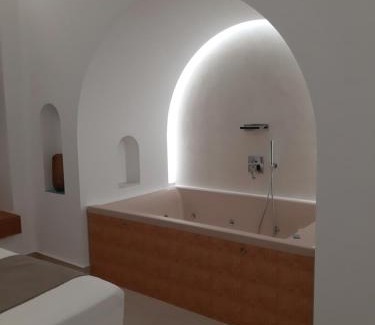 Khora Sfakion Apartment | Sfakia Seaside luxury Suites