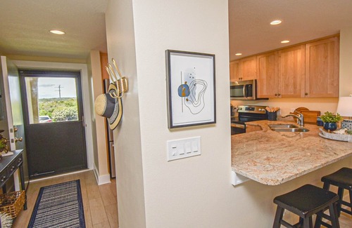 Crescent Beach Condo | SH 134 Newly Remodeled 2015 2 Bedroom Flat
