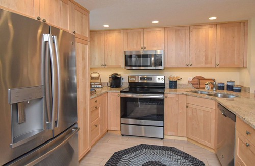 Crescent Beach Condo | SH 134 Newly Remodeled 2015 2 Bedroom Flat