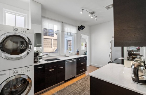 Buckhead Apartment | (SH) Rare Serviced 3-BR in Secluded and Peaceful Neighborhood