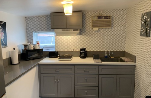Alhambra House | Shabby Chic Guest House LA Hills 2
