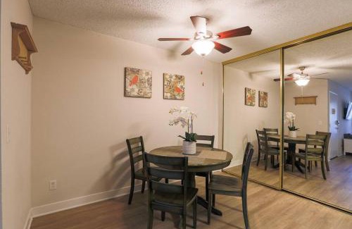 Ivey Ranch - Rancho Del Oro Apartment | Shabby Chic Oceanside King & 2 Queen bed Pool GYM
