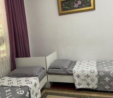 Toktogul House | Shabdan Guest House