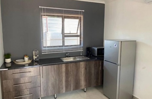 Phalaborwa House | SHABIS GUEST LODGE