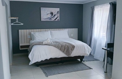 Phalaborwa House | SHABIS GUEST LODGE