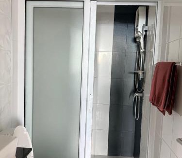 Saen Suk Apartment | SHaCk Place 87