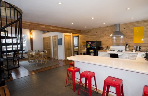 Cooper Landing House | Shackleford Creek Mountain House a unique home ready for your Alaskan adventure