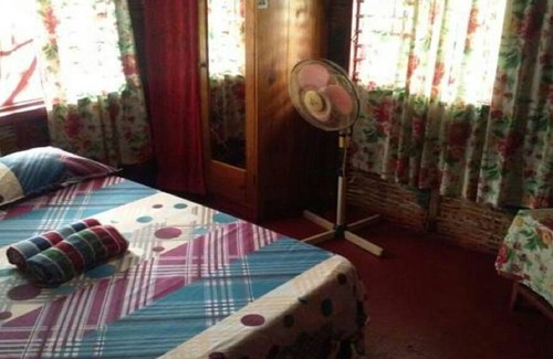 Belmont House | Shades cottage room #1