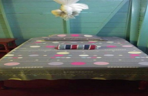 Bluefields House | Shades Cottage Room #2
