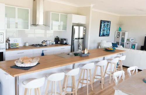 Wrenfordsley House | Shades of Blue Eco Retreat