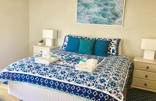 Wrenfordsley House | Shades of Blue Eco Retreat