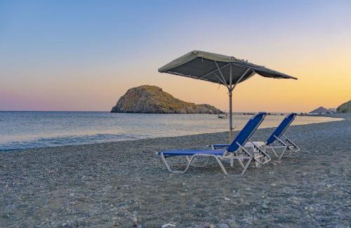 Crisostomos House | Shades of Blue