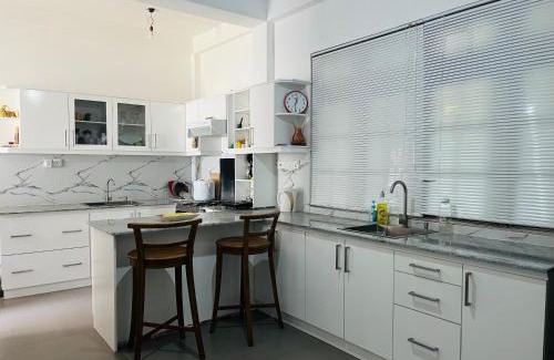 Peradeniya House | Shades Residence