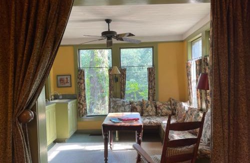 St. Francisville Bed & Breakfast | Shadetree