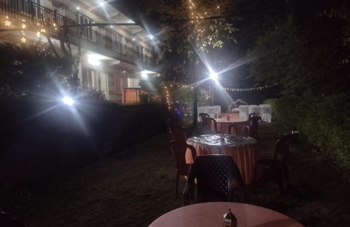 Shoghi House | Shadow Homestay, Shoghi.