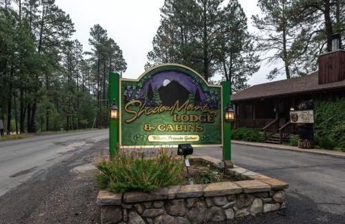 Ruidoso Ski Chalet | Shadow Mountain Lodge and Cabins