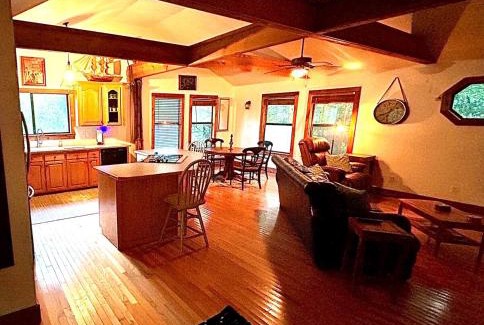 Covington House | Shady Pines Cabin