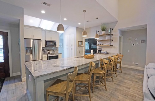 Sea Pines House | Shady Pines - PET FRIENDLY Sea Pines Home! Private Pool, Sleeps 10!