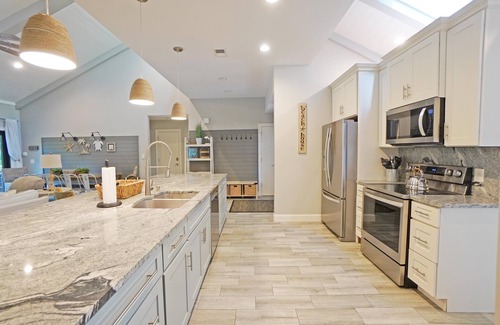 Sea Pines House | Shady Pines - PET FRIENDLY Sea Pines Home! Private Pool, Sleeps 10!