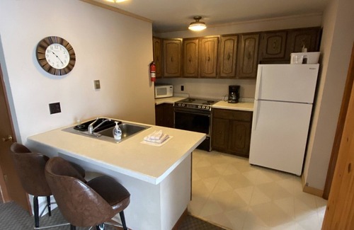 Rhinelander Cabin | Shady Rest Cabin #5, Waterfront, Sand Beach, 2BD/2BTH, Playground, Firepit