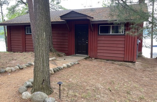 Rhinelander Cabin | Shady Rest Cabin #5, Waterfront, Sand Beach, 2BD/2BTH, Playground, Firepit