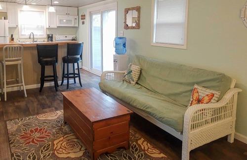 Shallotte Apartment | ‘Shady Rest’ Studio: 6 Mi to Ocean Isle Beach!