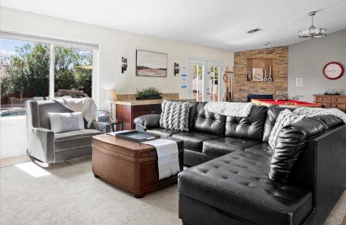 Sunset Ridge House | Shady Waves