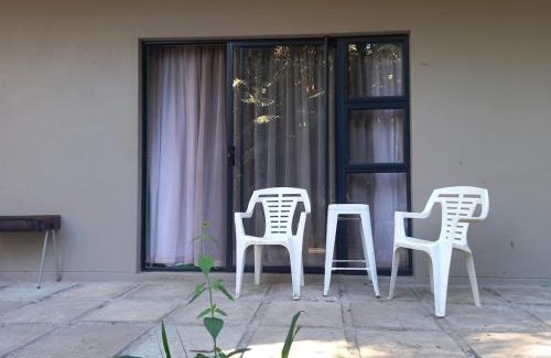 Mount Moreland Apartment | Shaka's Rest Studio Two