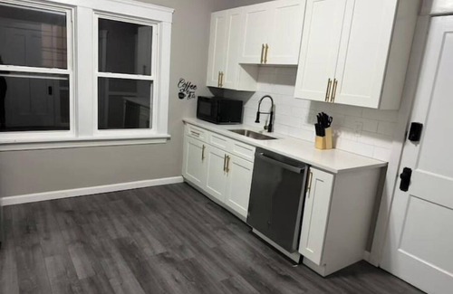 Cleveland House | Shaker Ohio contemporary home!nn