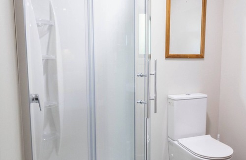 Te Anau Bed & Breakfast | Shakespeare House