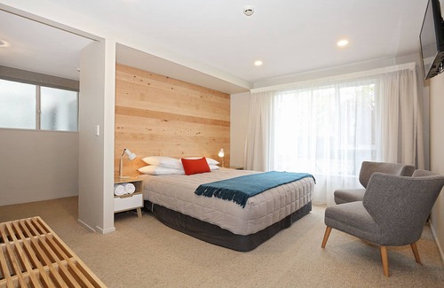 Te Anau Bed & Breakfast | Shakespeare House