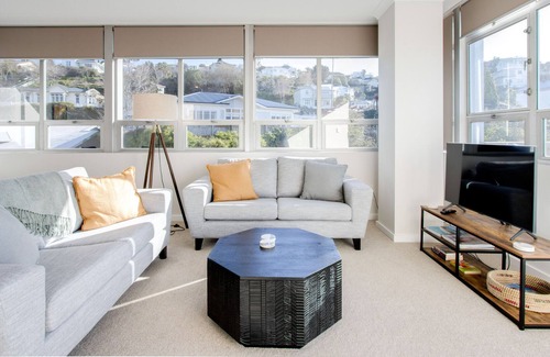 Napier Cottage | Shakespeare in Love - Central Napier Apartment