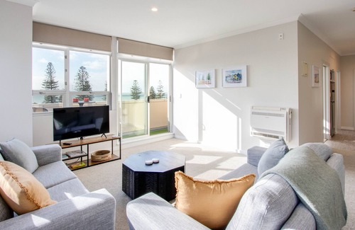 Napier Cottage | Shakespeare in Love - Central Napier Apartment