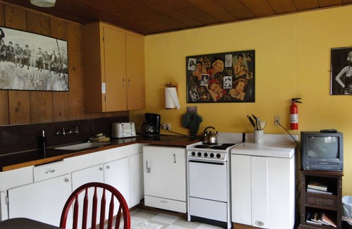 Ocean Park Cabin | Shakti Cove Cottages