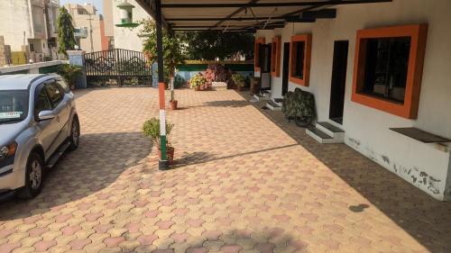 Porbandar House | Shakti Farm House And Holiday Home