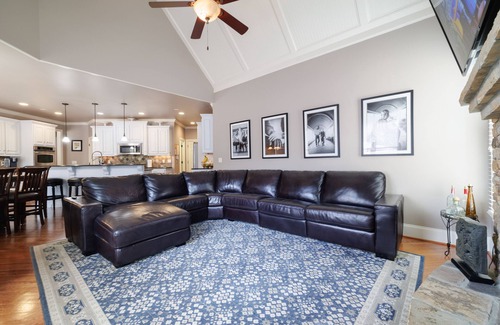 Lawrenceville House | Shaky Knees Weekend HQ: 7BR REZORT-Pool, Gym, Fire Pit, Game Room