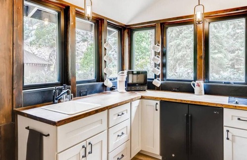 Idaho Springs Cabin | SHALE Vibrant & Chic Mod Stylish CREEKSIDE CABIN