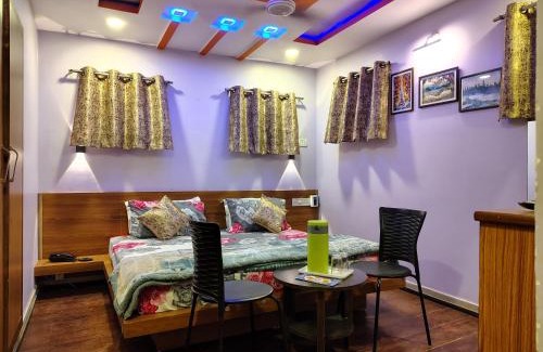 Mount Abu House | Shaleen Elegance Homestay Nakki Lake 400 meters