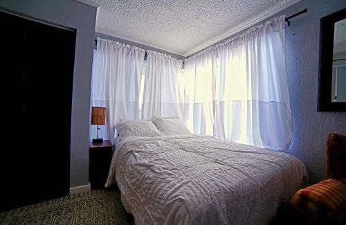 Airport Heights Community Council House | SHALIGOHOMES QUEEN SUITE ON 16TH